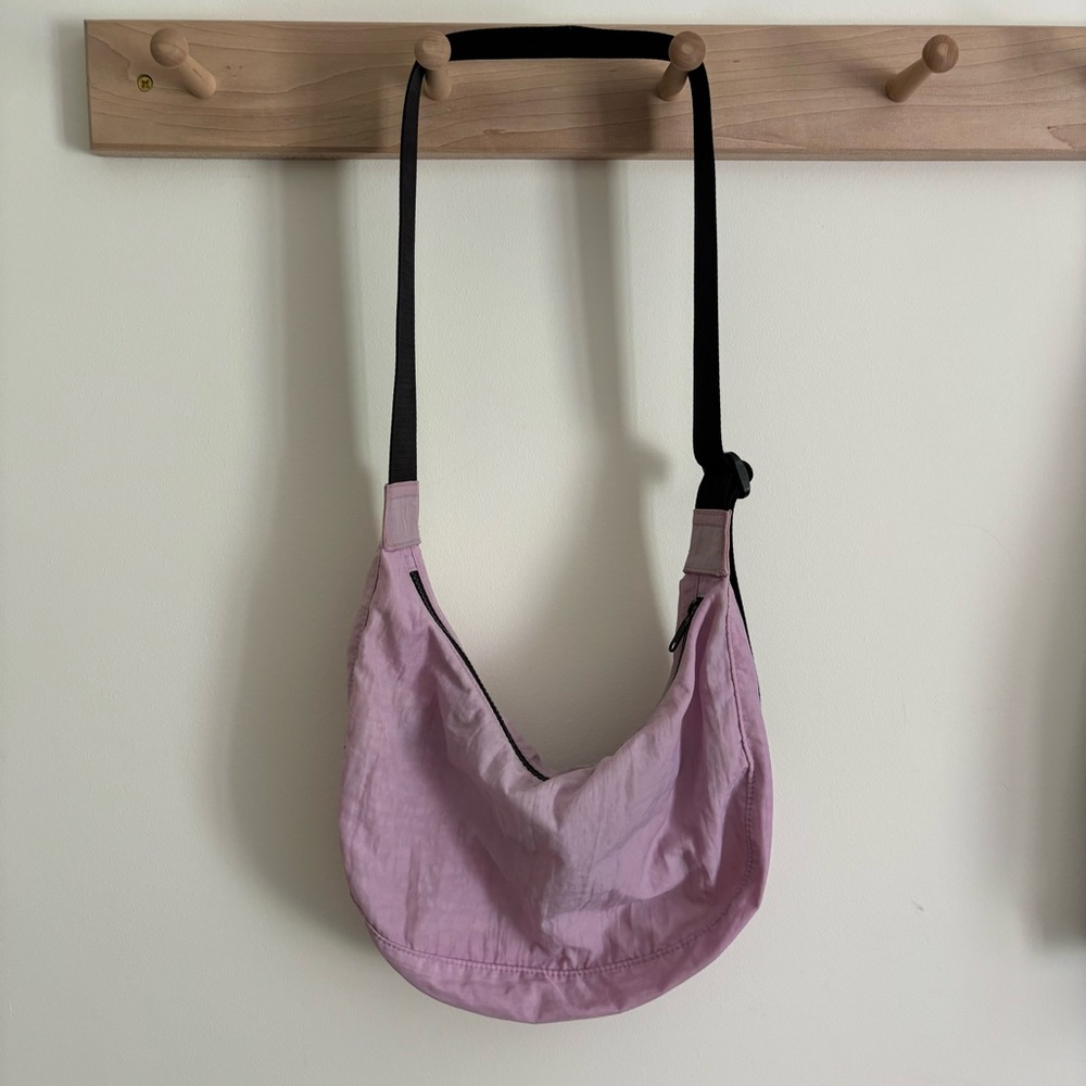Baggu Medium Nylon Crescent Bag, Peony 💗